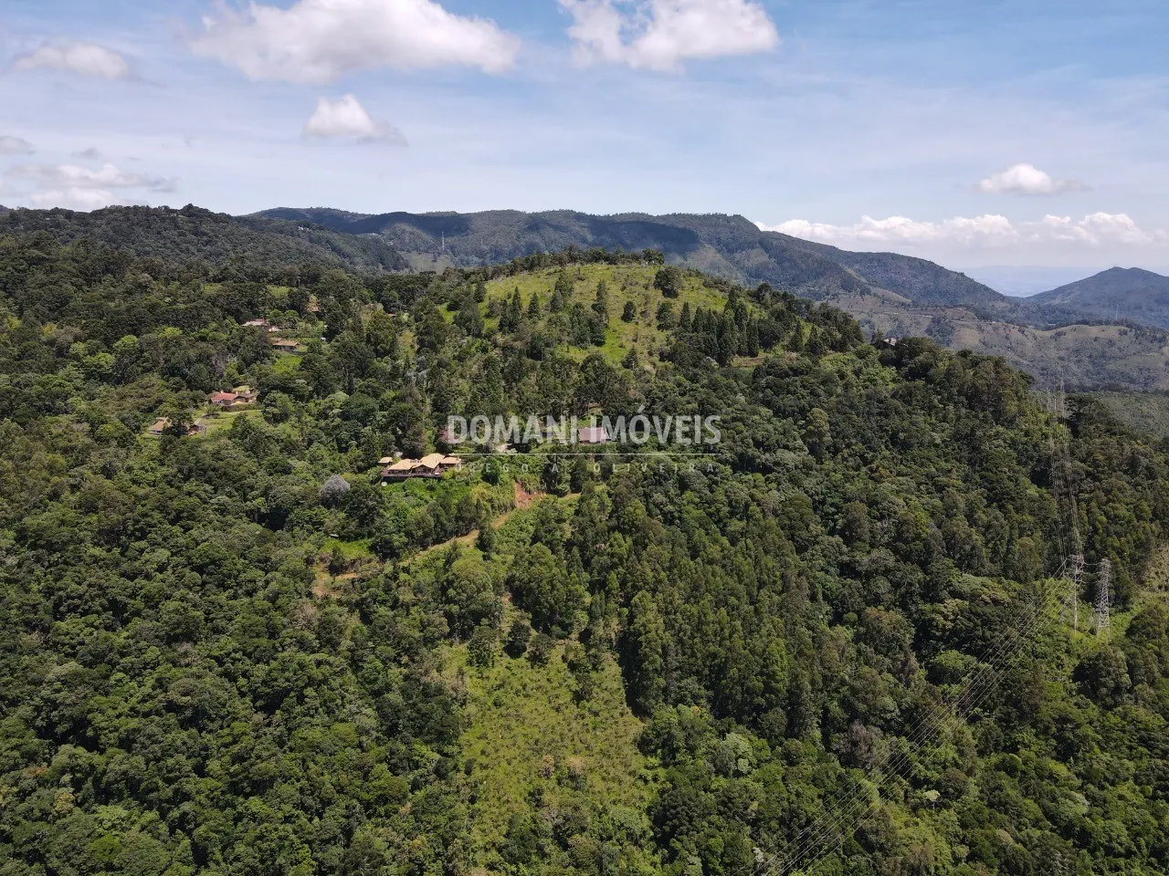 Plot for sale of 1,360 m² in Campos do Jordão, SP, Brazil
