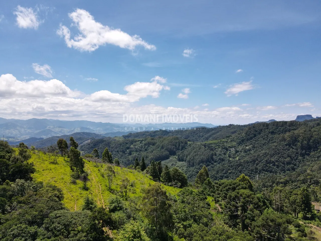 Plot for sale of 1,360 m² in Campos do Jordão, SP, Brazil