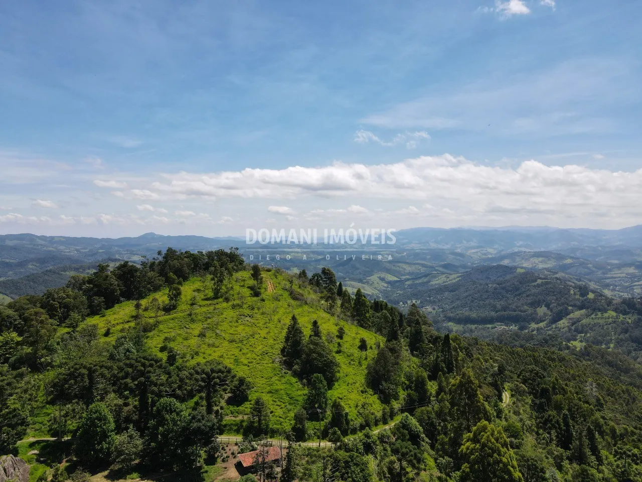 Plot for sale of 1,360 m² in Campos do Jordão, SP, Brazil