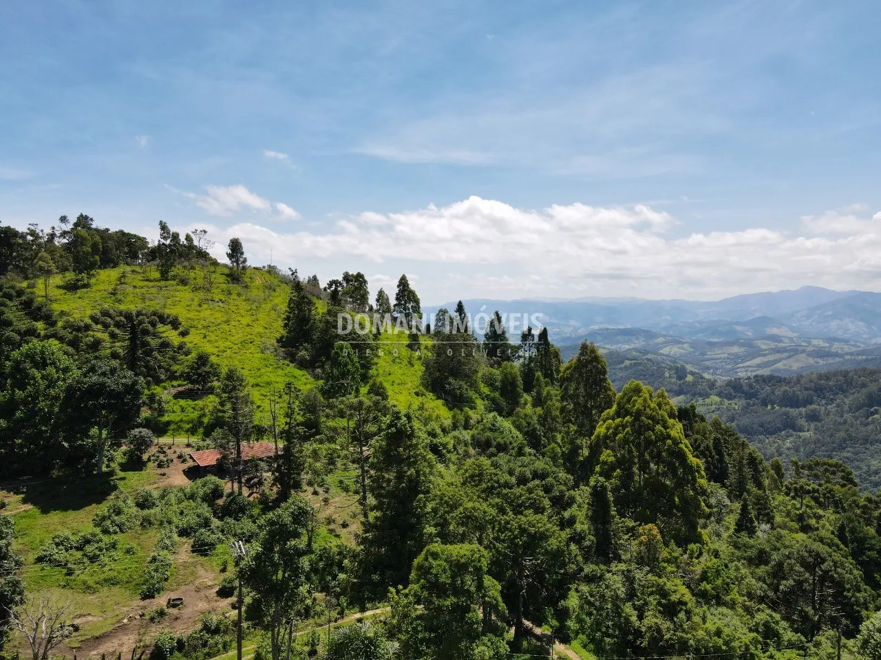 Plot for sale of 1,360 m² in Campos do Jordão, SP, Brazil