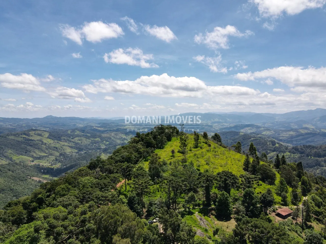 Plot for sale of 1,360 m² in Campos do Jordão, SP, Brazil