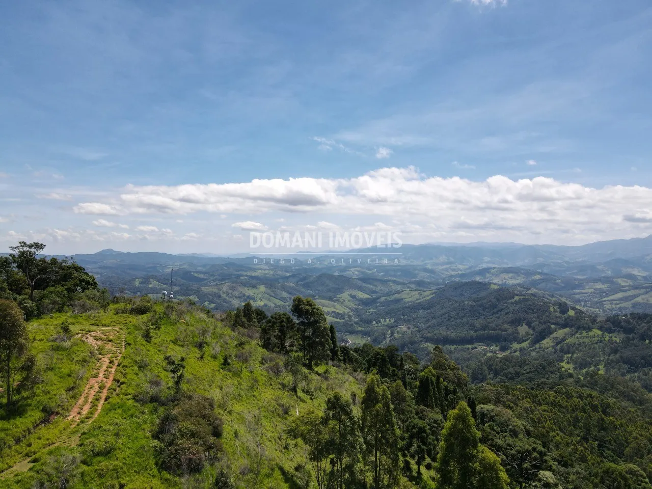 Plot for sale of 1,360 m² in Campos do Jordão, SP, Brazil