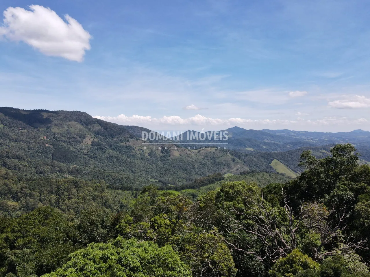 Plot for sale of 1,360 m² in Campos do Jordão, SP, Brazil