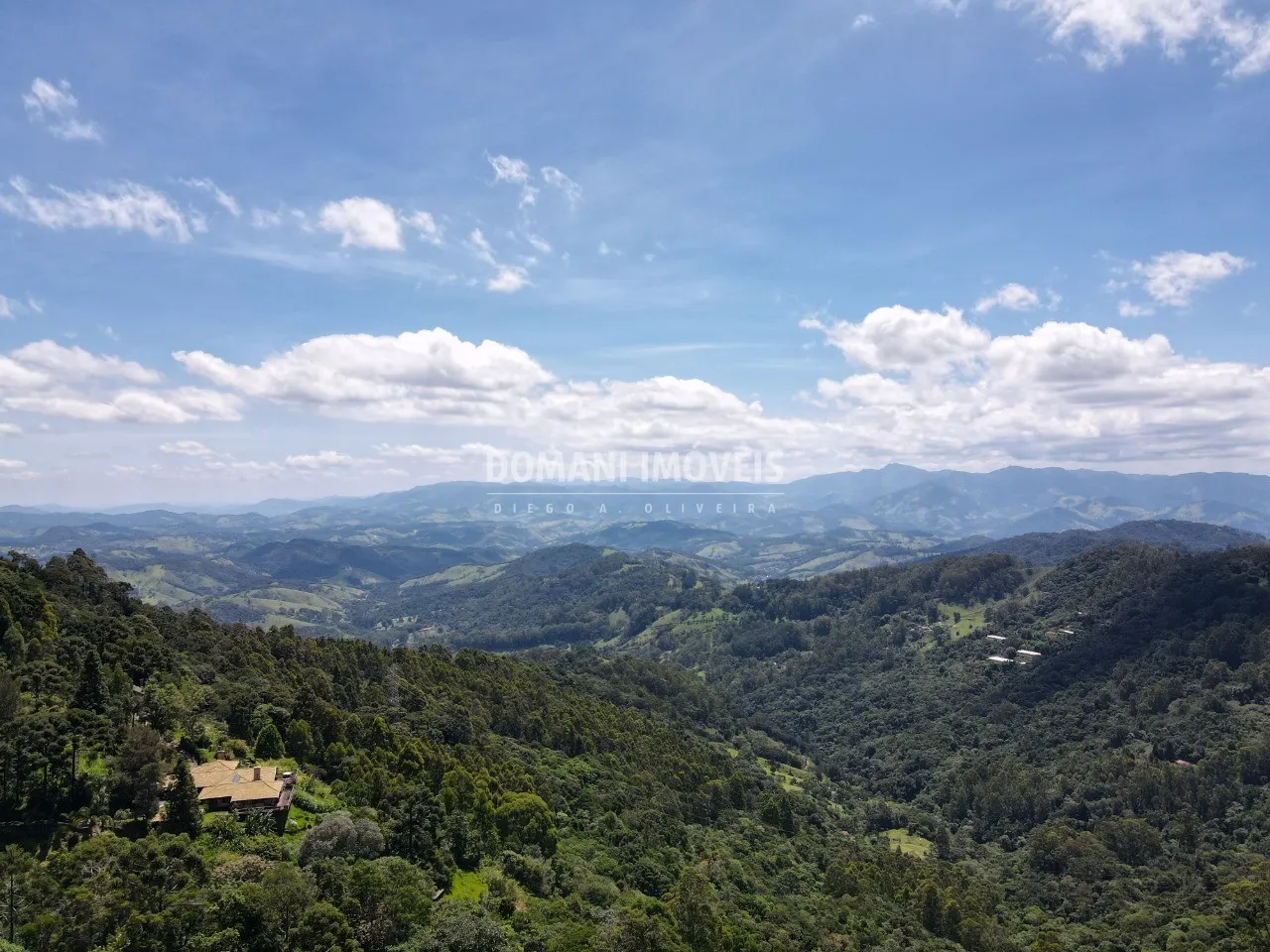 Plot for sale of 1,360 m² in Campos do Jordão, SP, Brazil