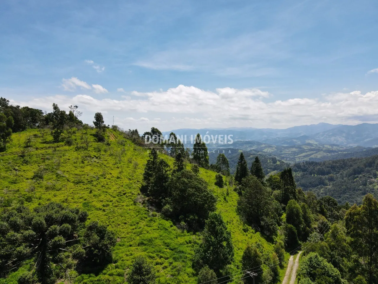 Plot for sale of 1,360 m² in Campos do Jordão, SP, Brazil