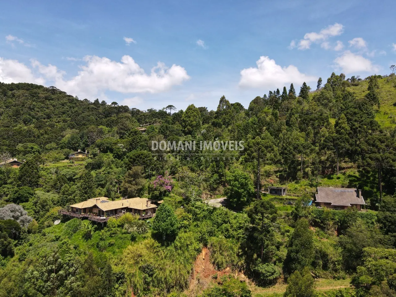 Plot for sale of 1,360 m² in Campos do Jordão, SP, Brazil