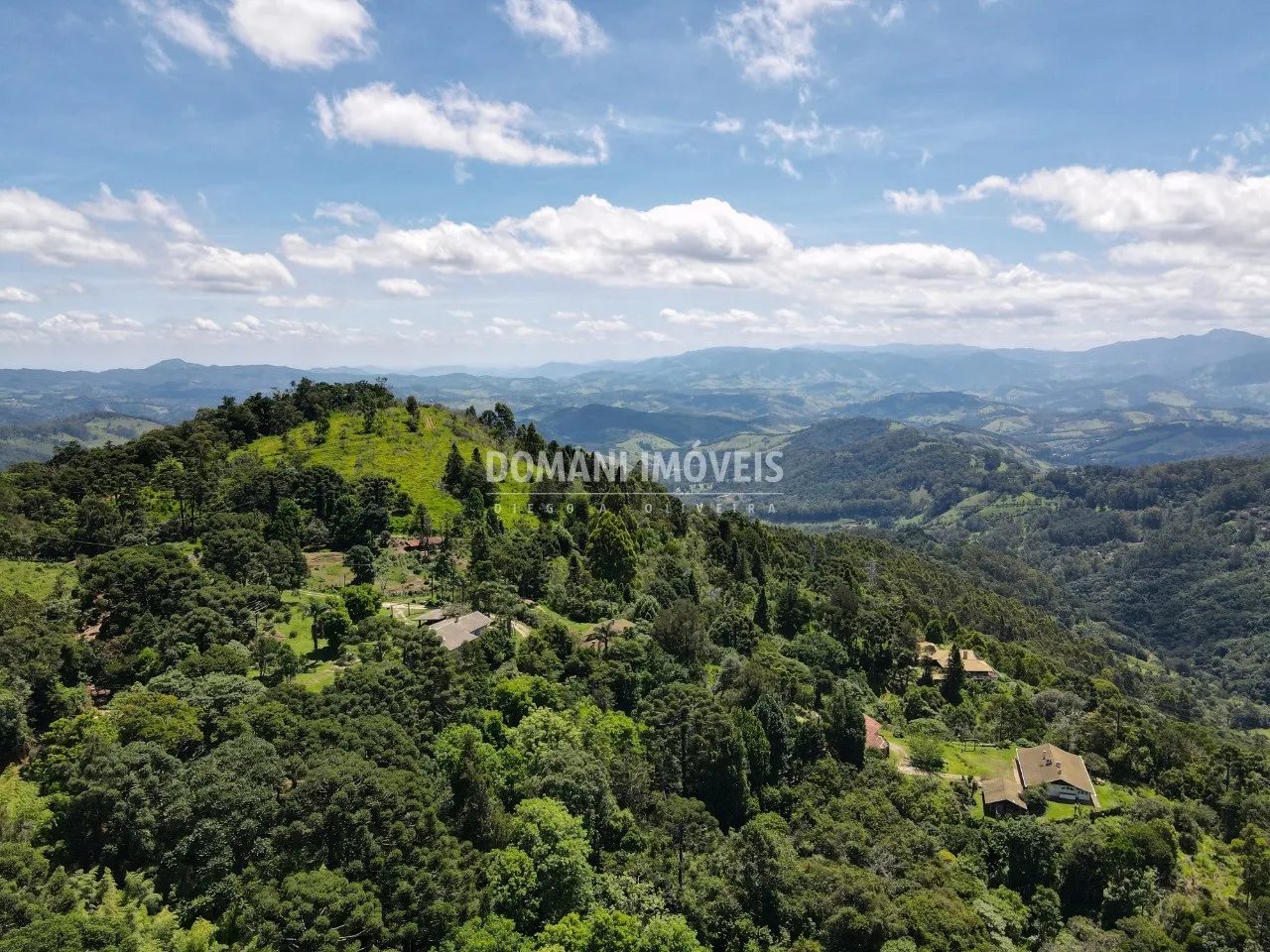 Plot for sale of 1,360 m² in Campos do Jordão, SP, Brazil