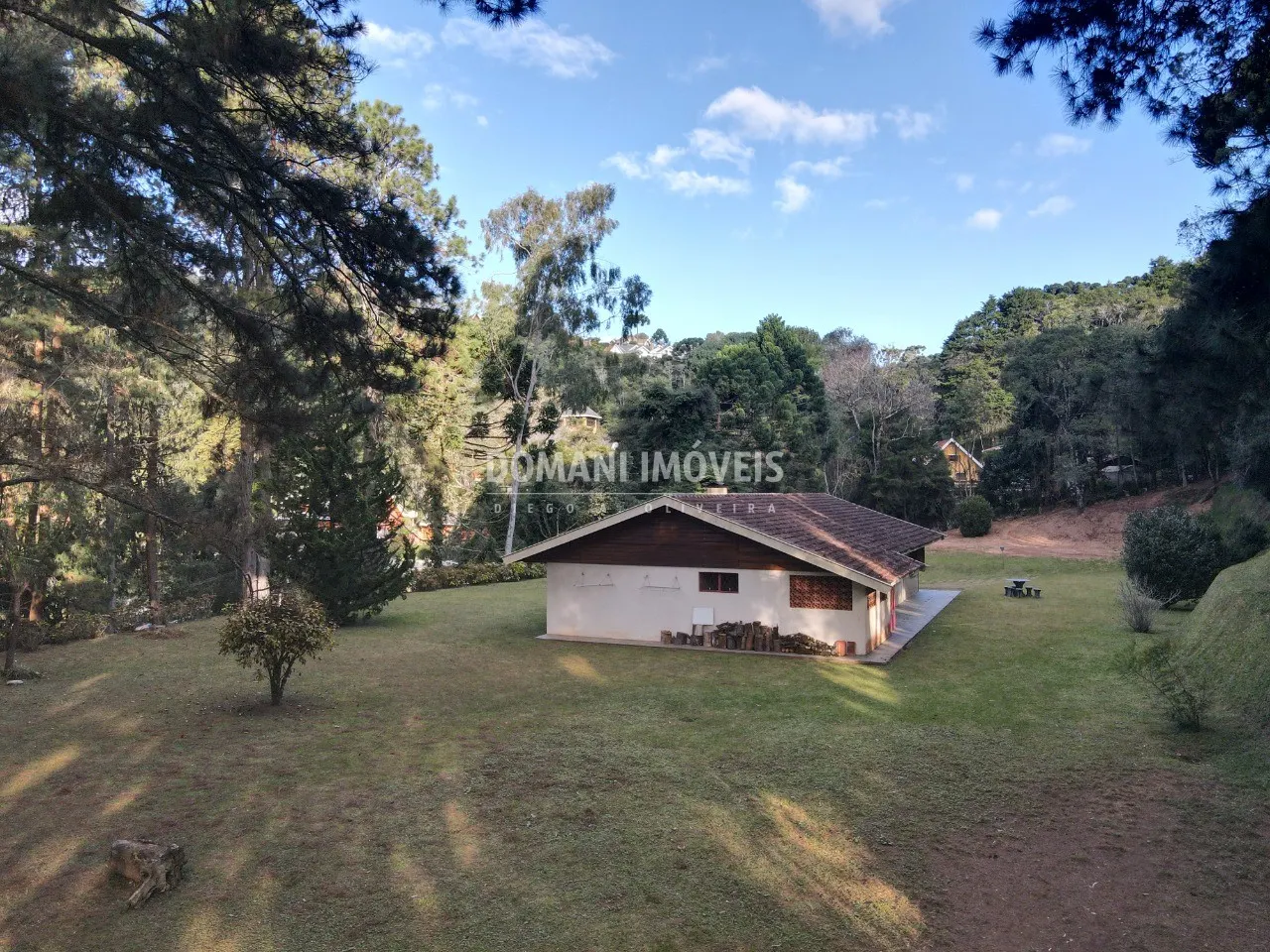 Casa à venda de 1 ha em Campos do Jordão, SP, Brasil