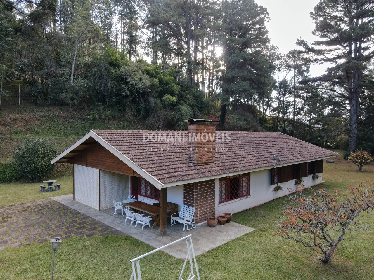 Casa à venda de 1 ha em Campos do Jordão, SP, Brasil