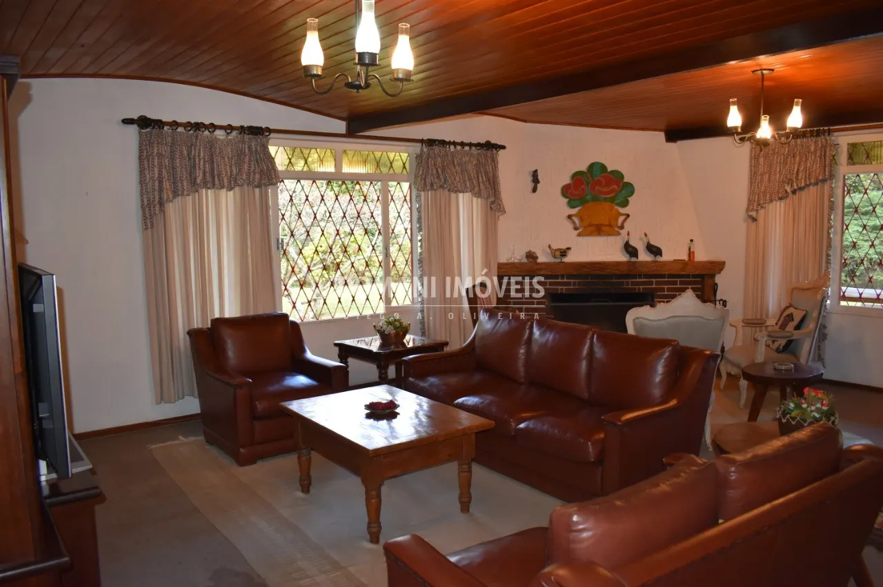 Casa à venda de 1 ha em Campos do Jordão, SP, Brasil
