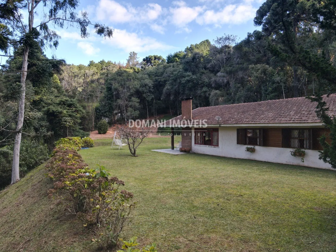 Casa à venda de 1 ha em Campos do Jordão, SP, Brasil