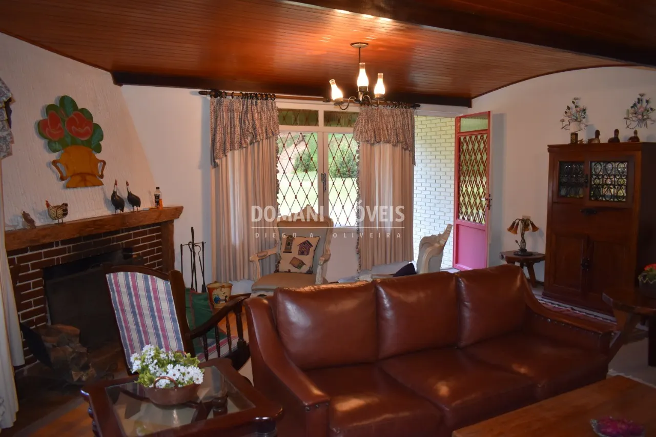 Casa à venda de 1 ha em Campos do Jordão, SP, Brasil