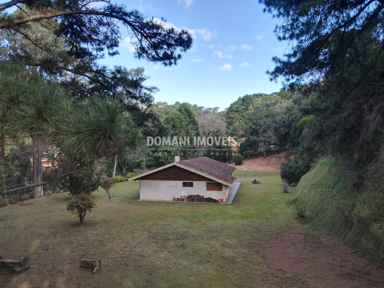 Casa à venda de 1 ha em Campos do Jordão, SP, Brasil