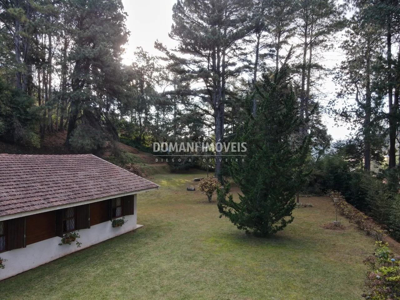 Casa à venda de 1 ha em Campos do Jordão, SP, Brasil