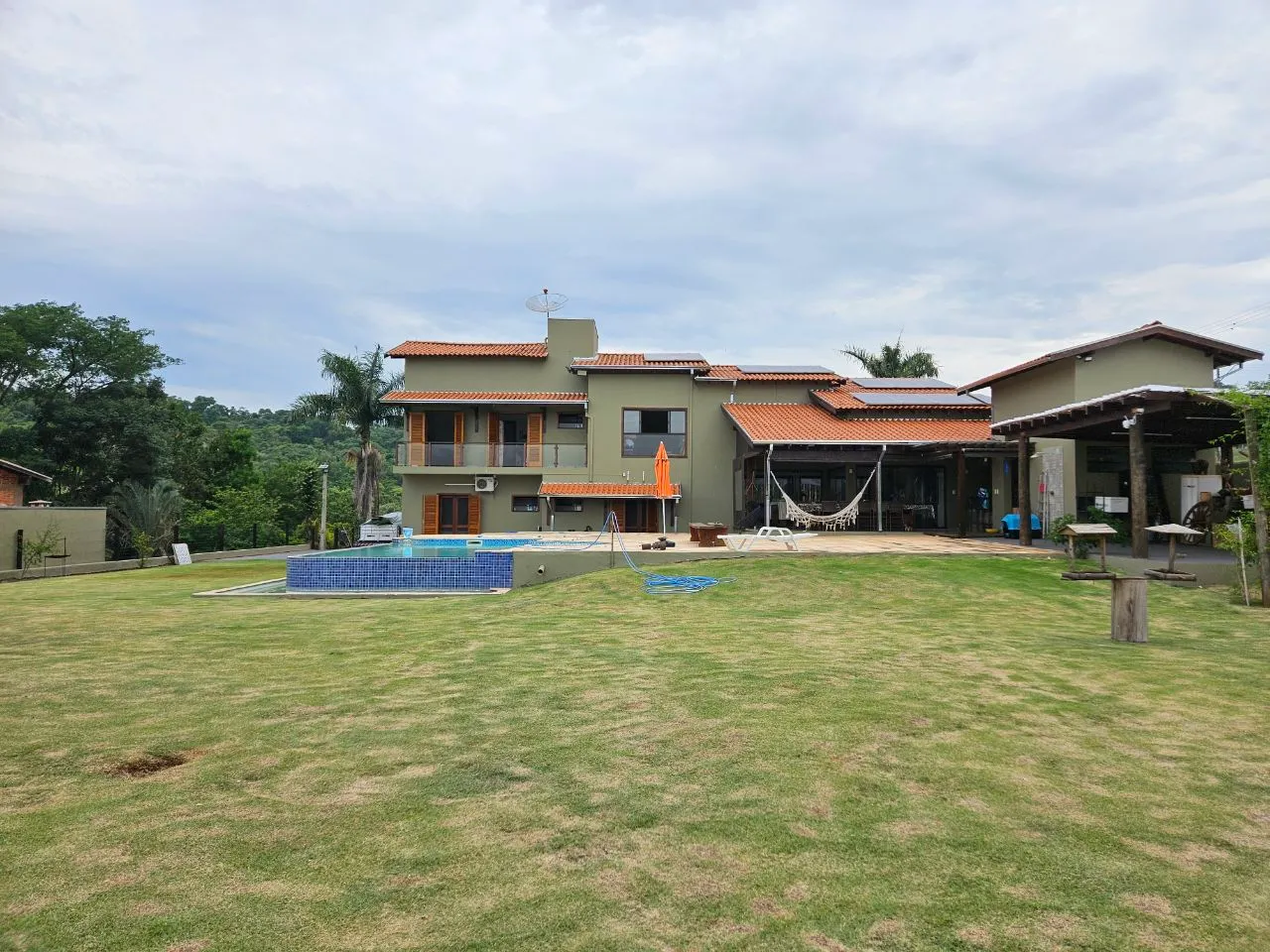 Casa à venda de 2.000 m² em Piraju, SP, Brasil