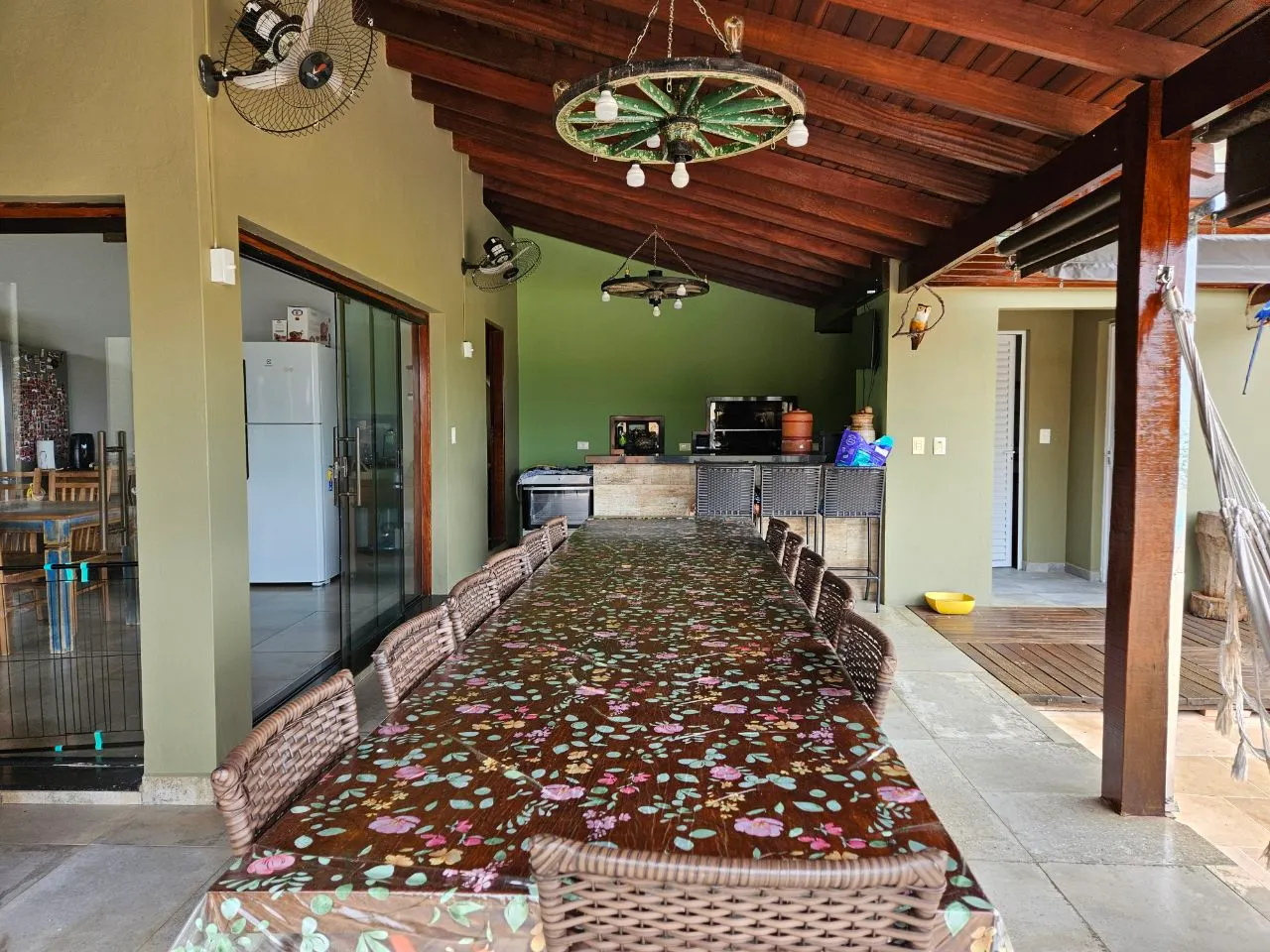 Casa à venda de 2.000 m² em Piraju, SP, Brasil