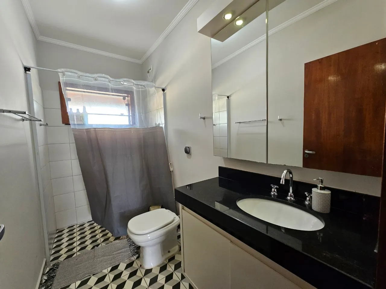 Casa à venda de 2.000 m² em Piraju, SP, Brasil