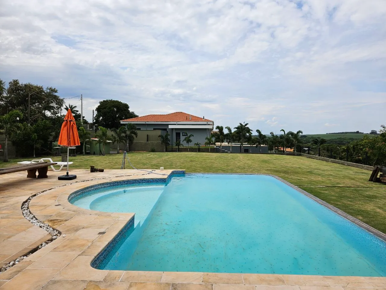 Casa à venda de 2.000 m² em Piraju, SP, Brasil