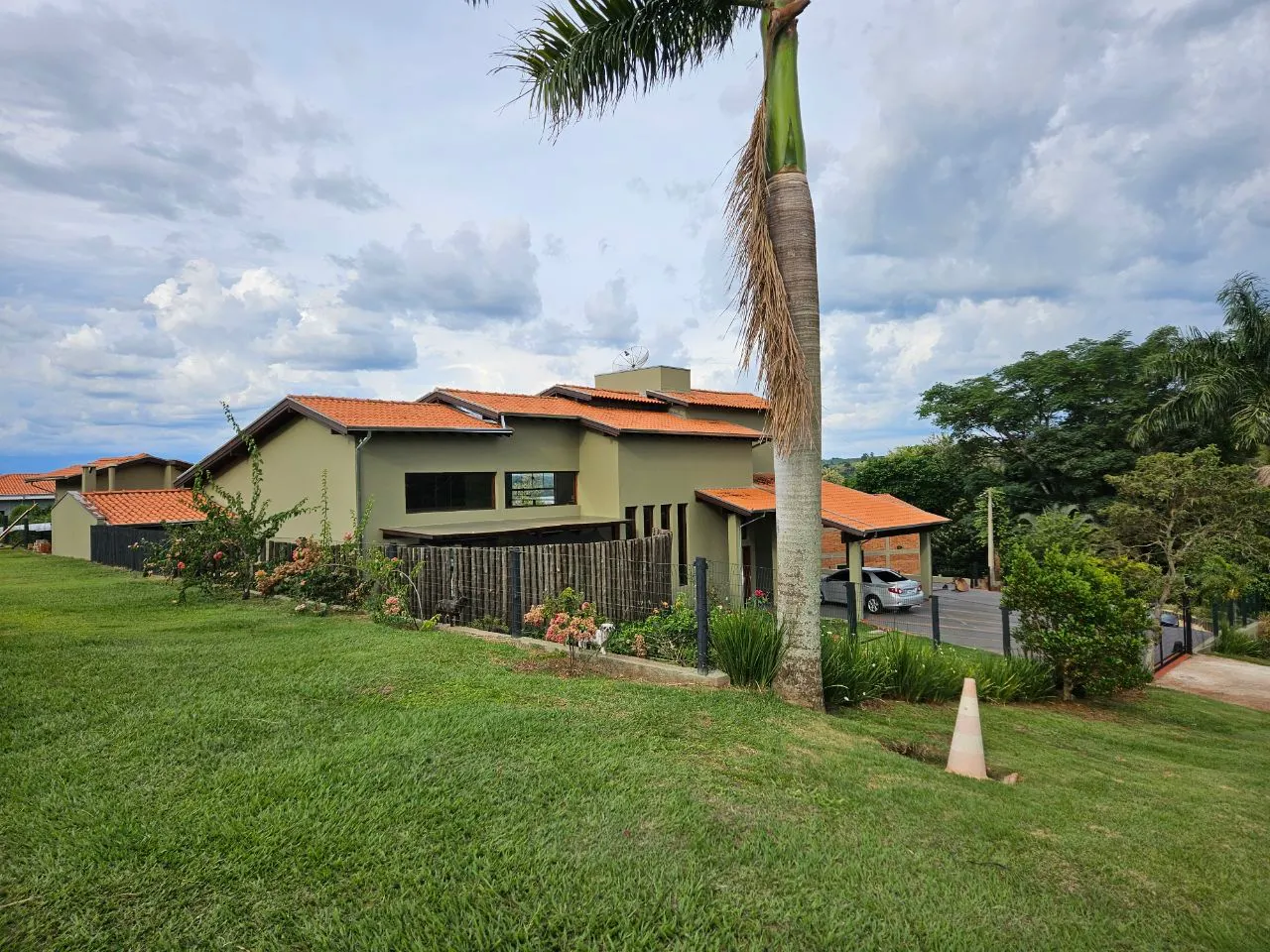 Casa à venda de 2.000 m² em Piraju, SP, Brasil