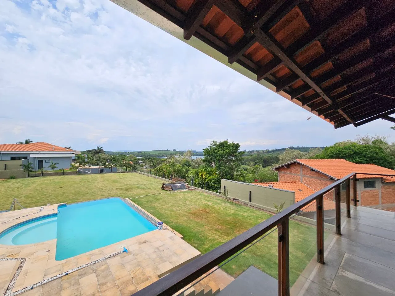 Casa à venda de 2.000 m² em Piraju, SP, Brasil