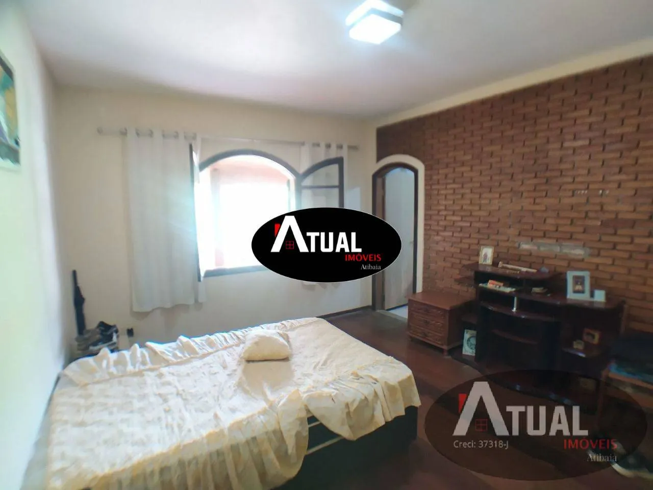 Casa à venda de 2.000 m² em Atibaia, SP, Brasil
