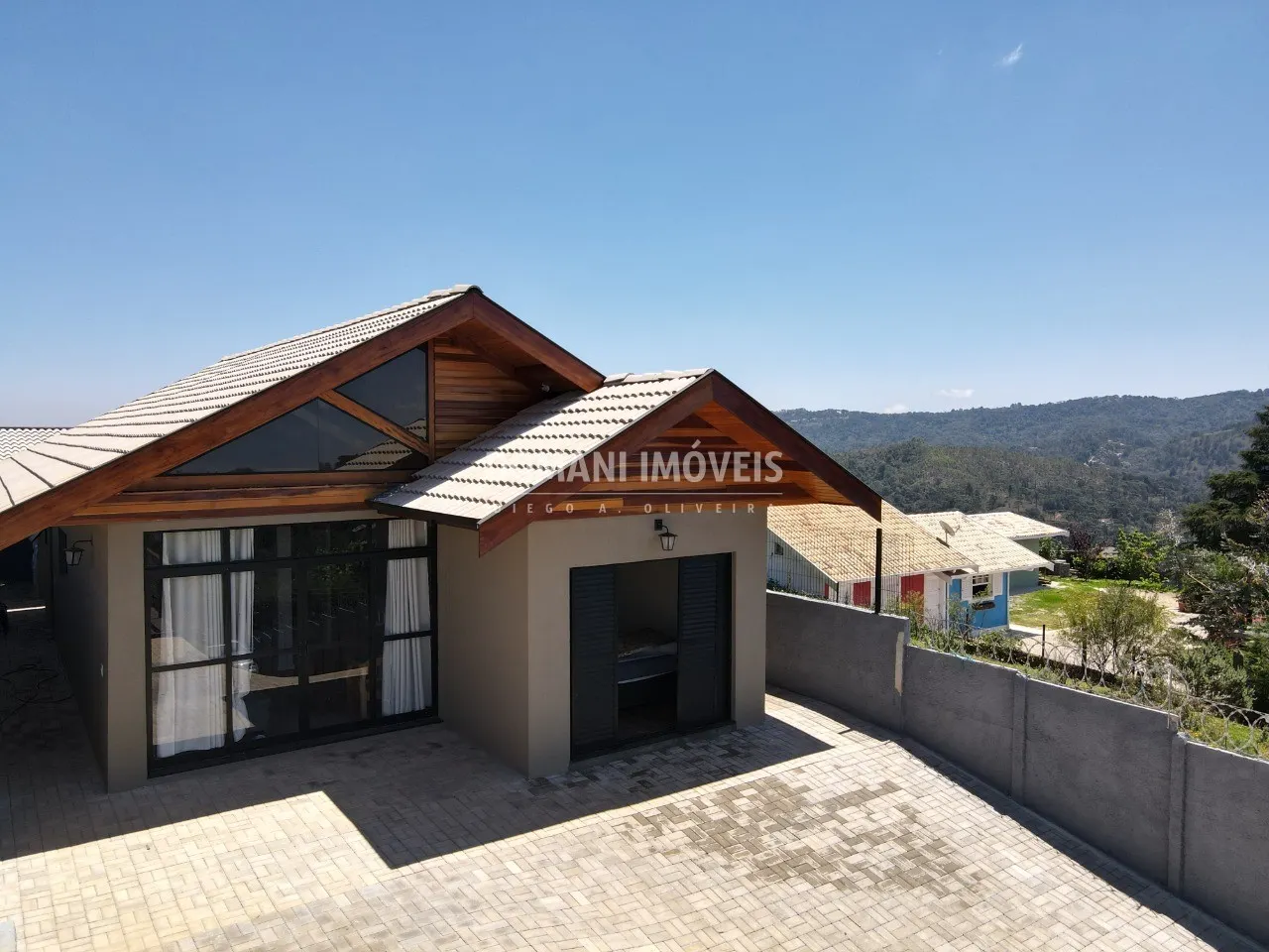 Casa à venda de 446 m² em Campos do Jordão, SP, Brasil
