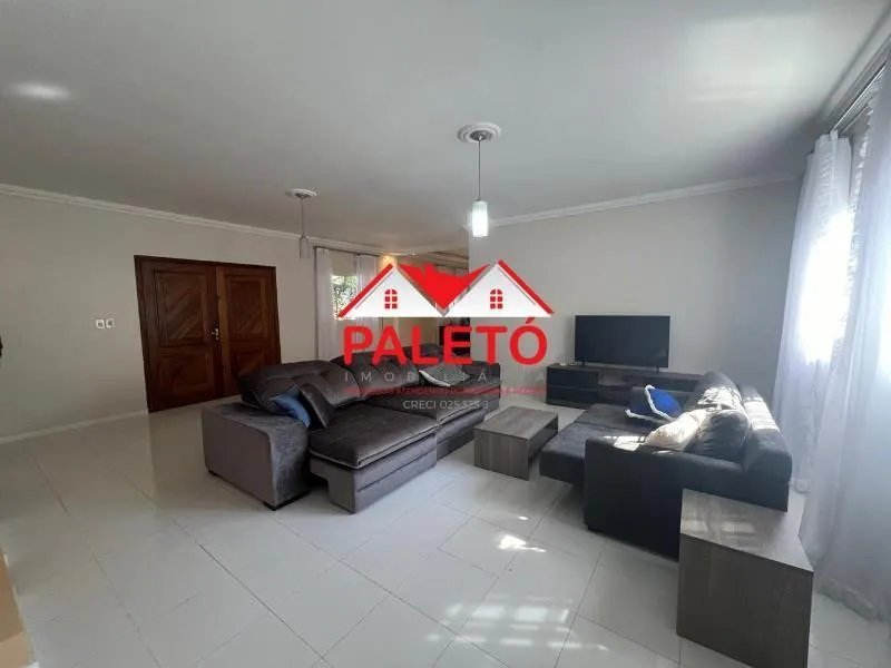 Sítio à venda de 7 ha em Porangaba, SP, Brasil