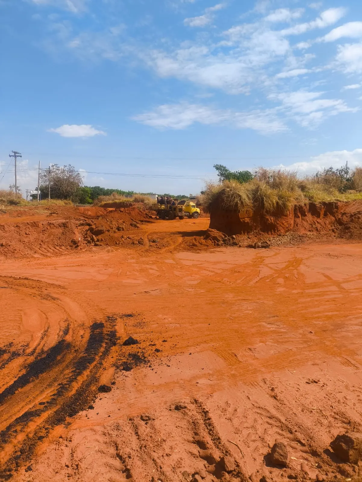 Terreno à venda de 2 ha em Valentim Gentil, SP, Brasil