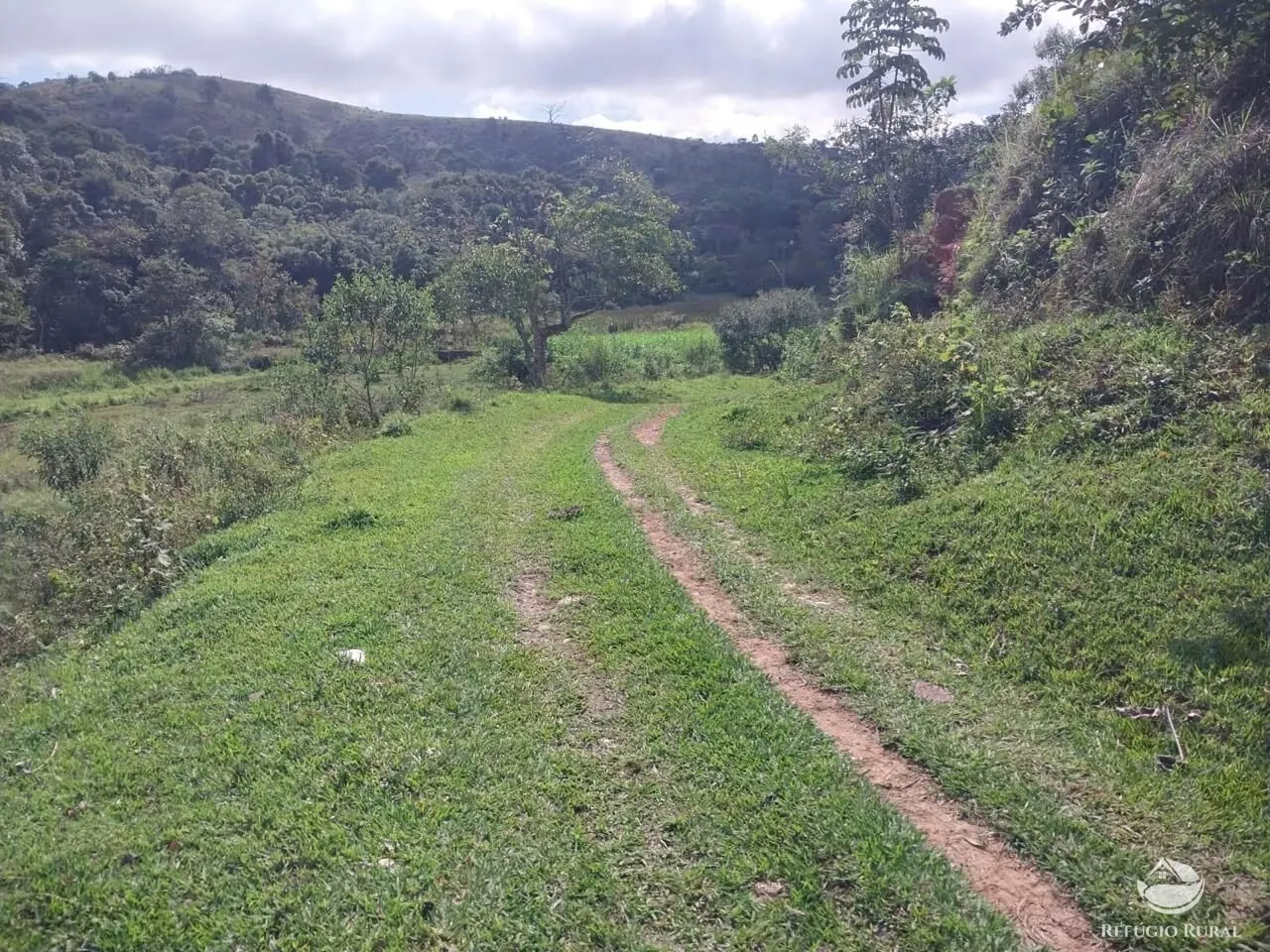 Sítio à venda de 9 ha em São José dos Campos, SP, Brasil