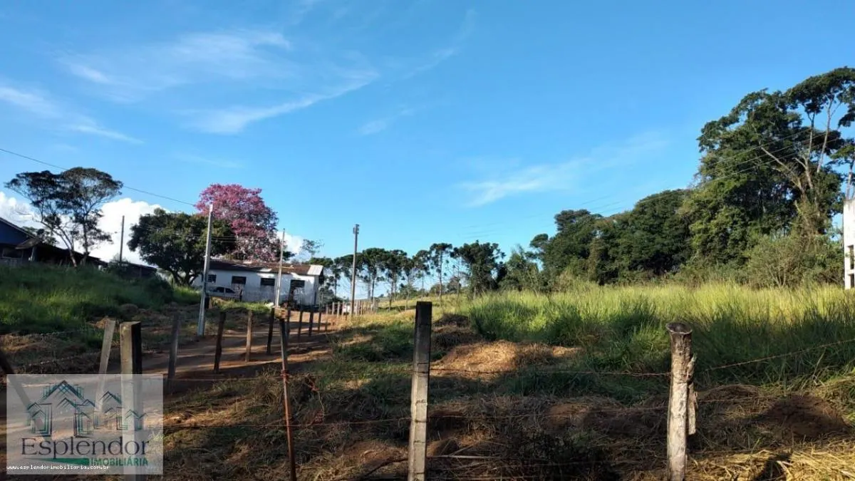 Sítio à venda de 4 ha em Pinhalzinho, SP, Brasil