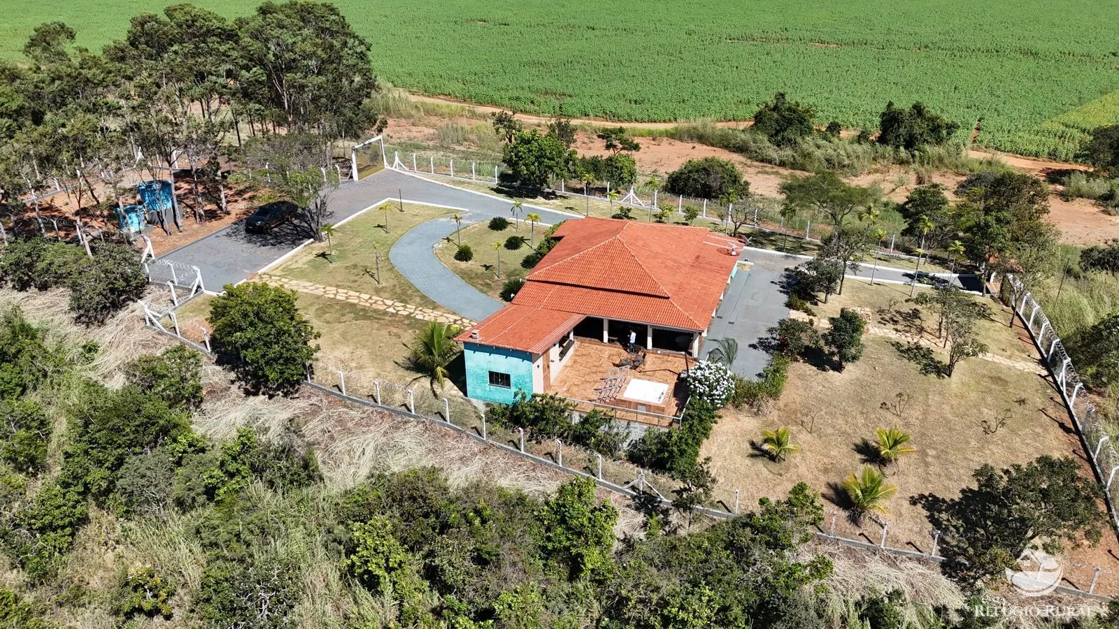 Fazenda à venda de 1.452 ha em Doverlândia, GO, Brasil