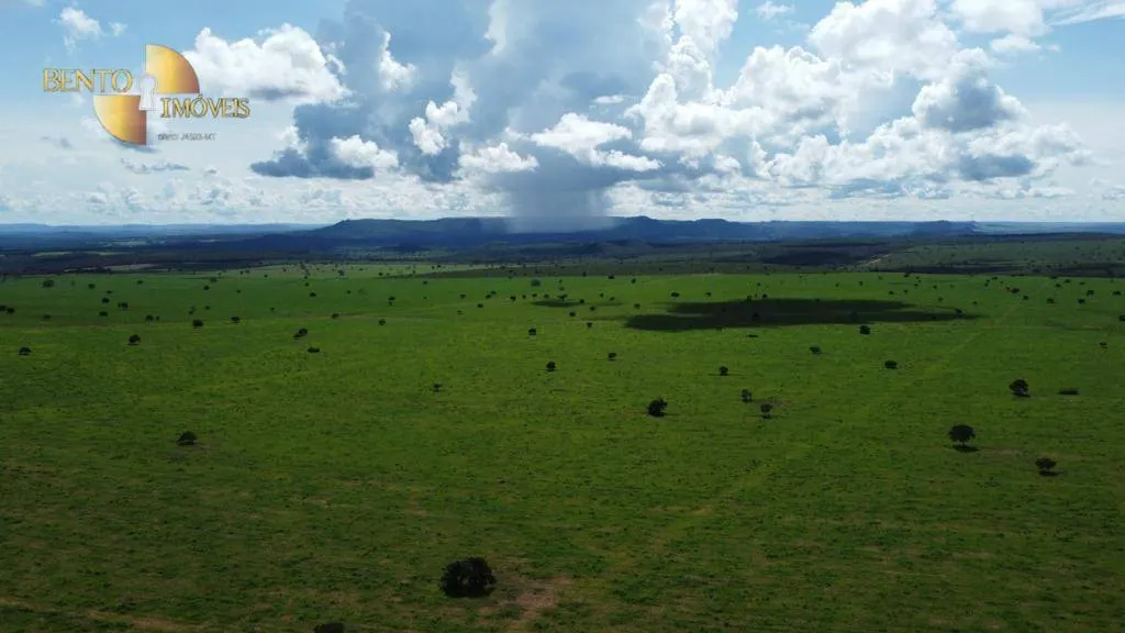 Fazenda à venda de 4.319 ha em Chapada dos Guimarães, MT, Brasil