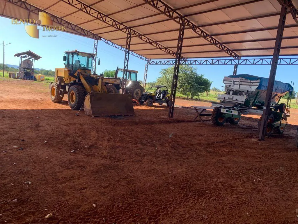 Fazenda à venda de 4.319 ha em Chapada dos Guimarães, MT, Brasil
