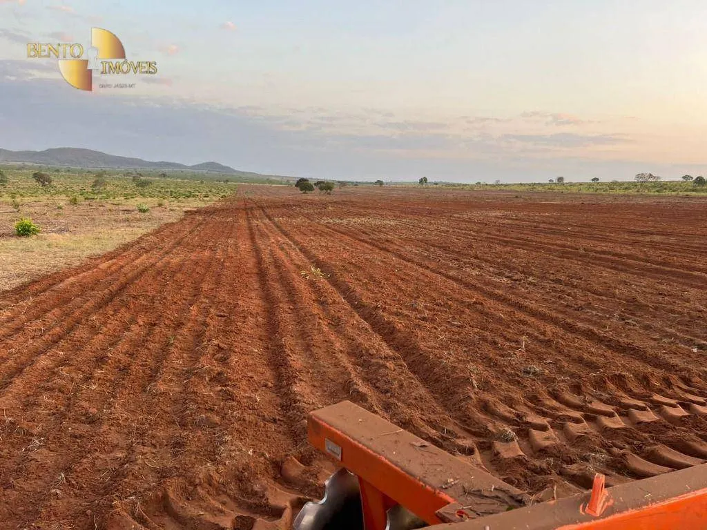 Fazenda à venda de 4.319 ha em Chapada dos Guimarães, MT, Brasil