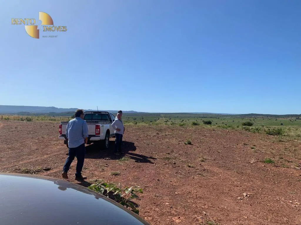 Fazenda à venda de 4.319 ha em Chapada dos Guimarães, MT, Brasil