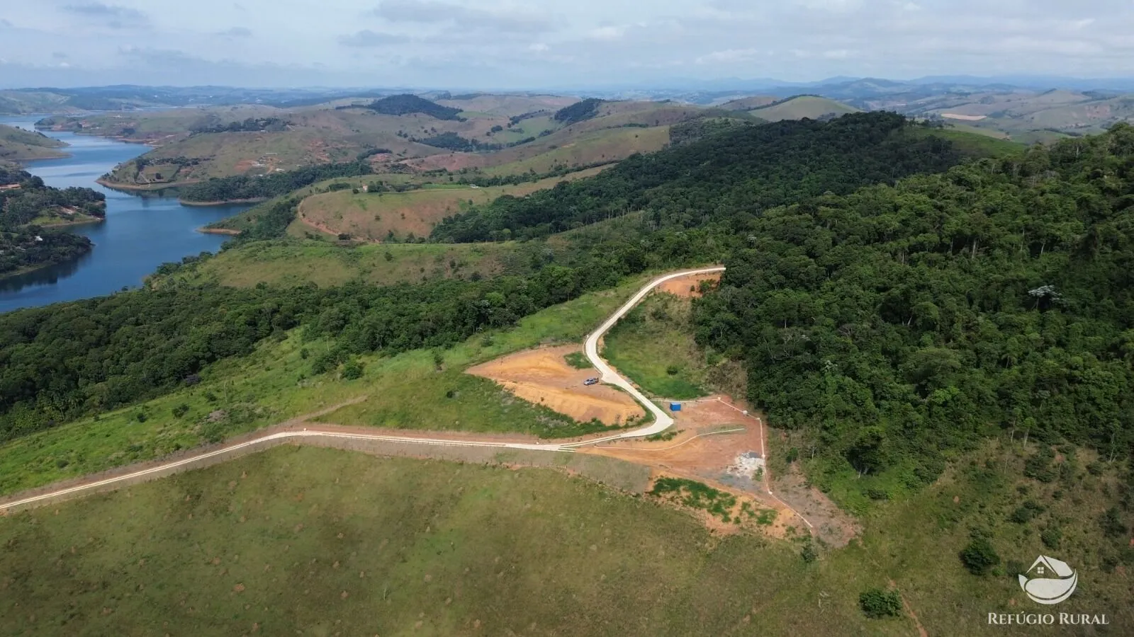 Sítio à venda de 8 ha em São José dos Campos, SP, Brasil