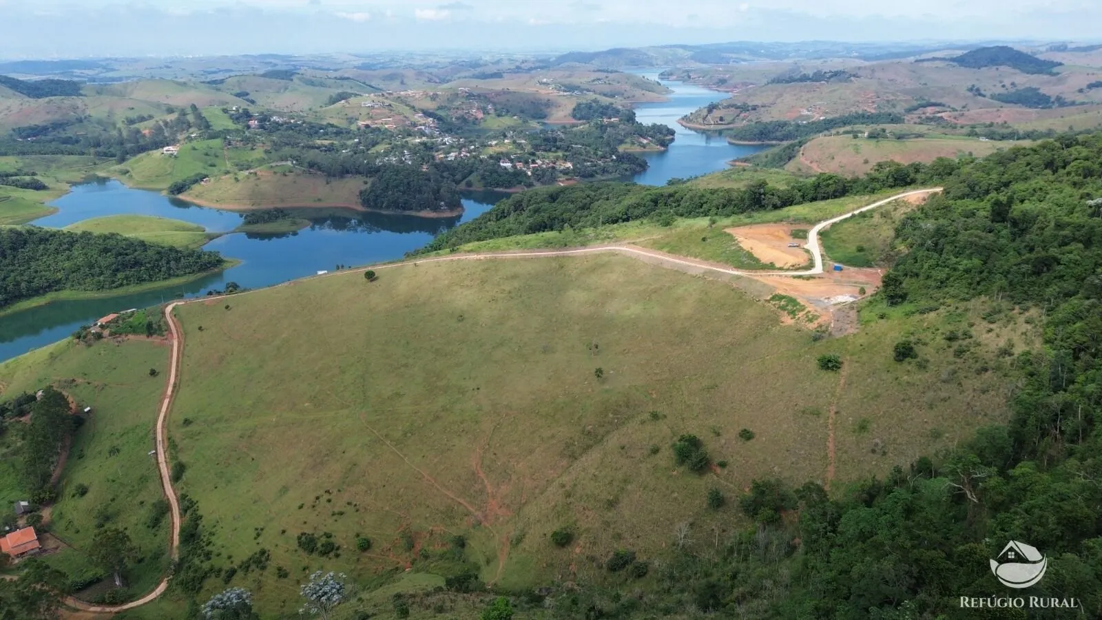 Sítio à venda de 8 ha em São José dos Campos, SP, Brasil