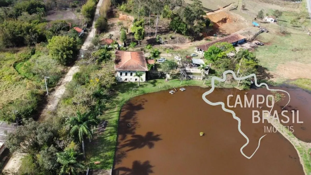 Sítio à venda de 5 ha em Cachoeira Paulista, SP, Brasil
