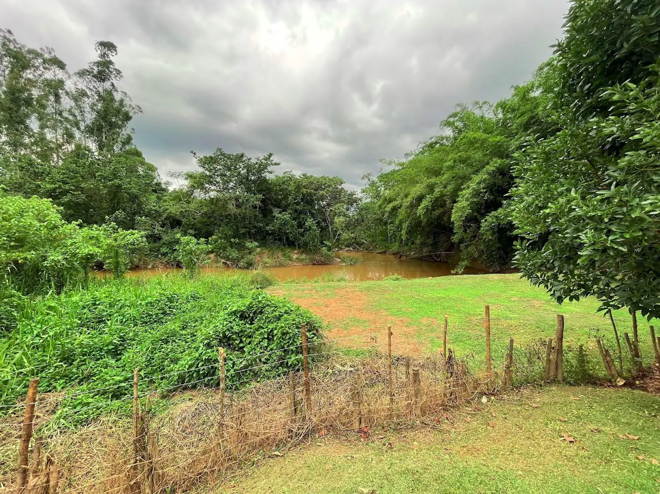 Sítio à venda de 4 ha em São José dos Campos, SP, Brasil