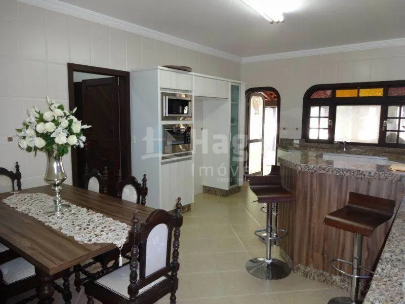 Casa à venda de 2 ha em Guabiruba, SC, Brasil