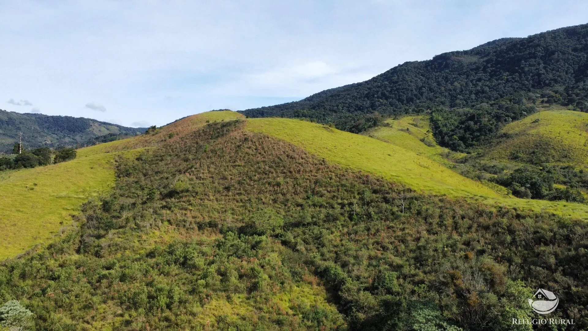 Fazenda à venda de 96 ha em Sapucaí-Mirim, MG, Brasil