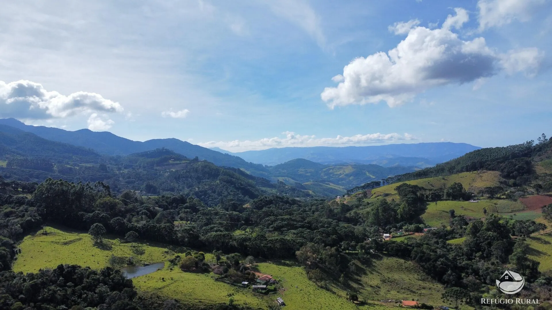 Fazenda à venda de 96 ha em Sapucaí-Mirim, MG, Brasil
