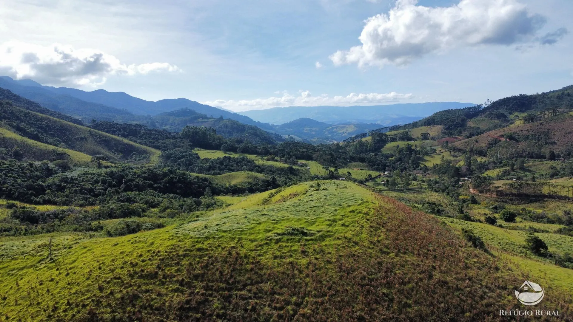 Fazenda à venda de 96 ha em Sapucaí-Mirim, MG, Brasil