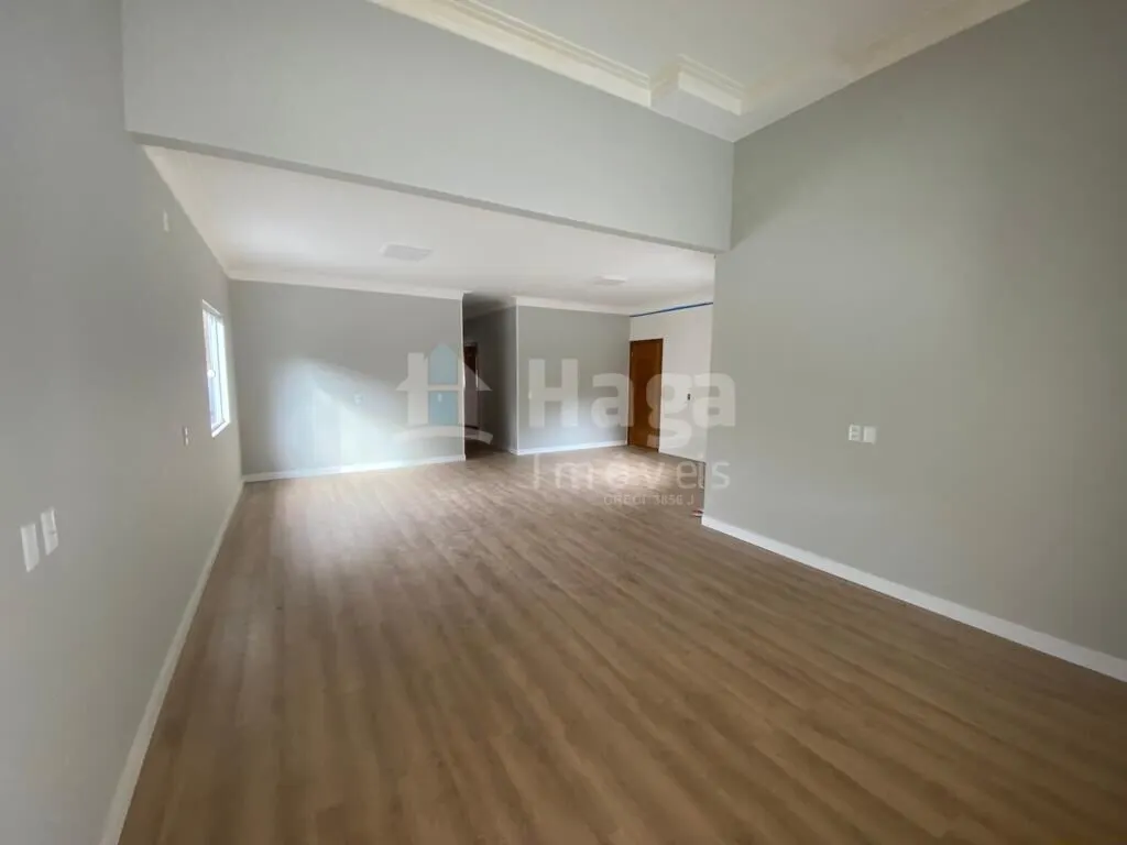 Casa à venda de 380 m² em Nova Trento, SC, Brasil