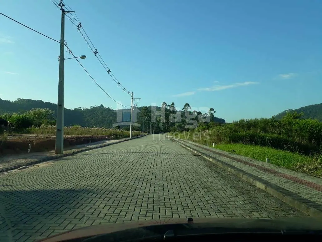 Terreno à venda de 301 m² em Guabiruba, SC, Brasil
