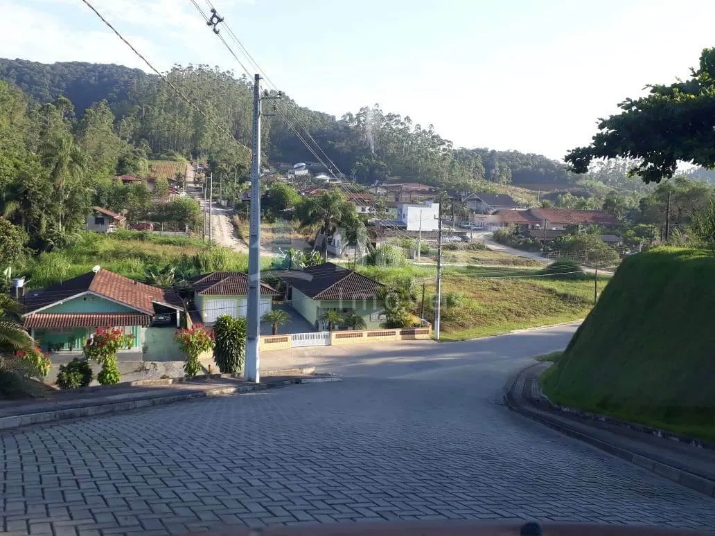 Terreno à venda de 301 m² em Guabiruba, SC, Brasil