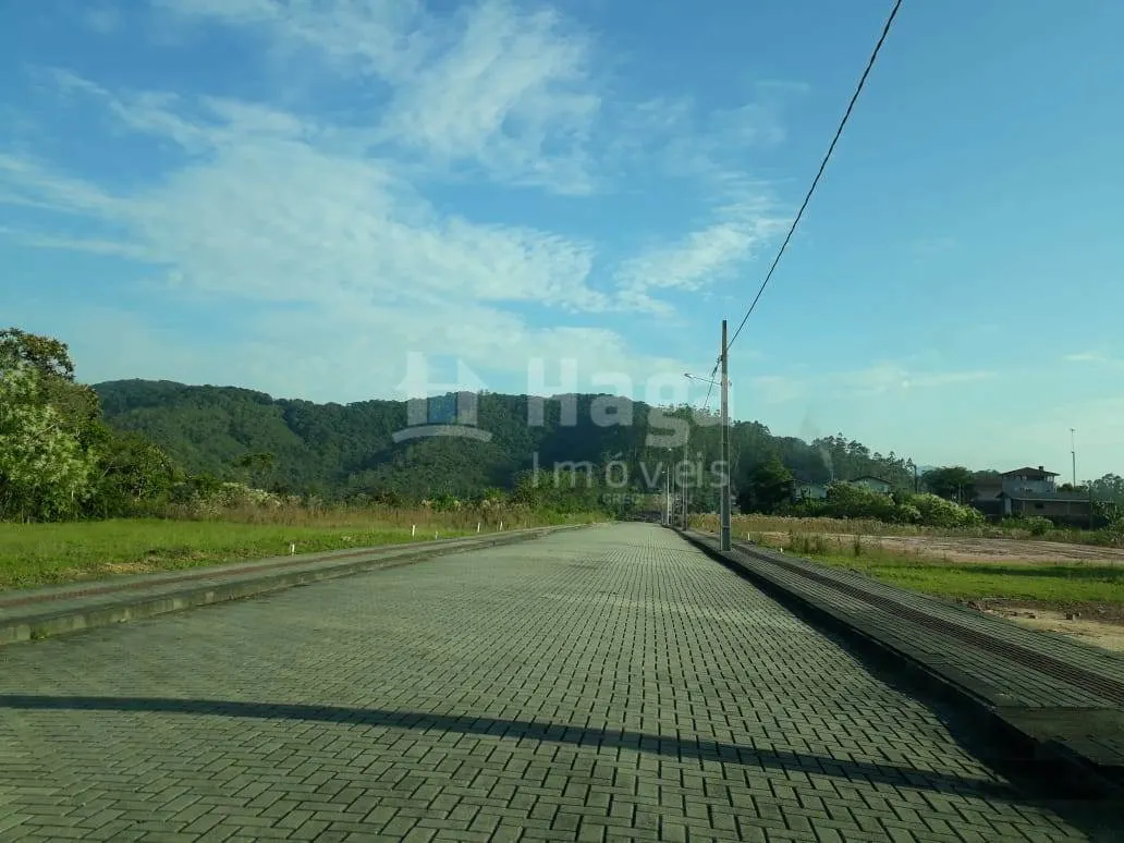 Terreno à venda de 301 m² em Guabiruba, SC, Brasil