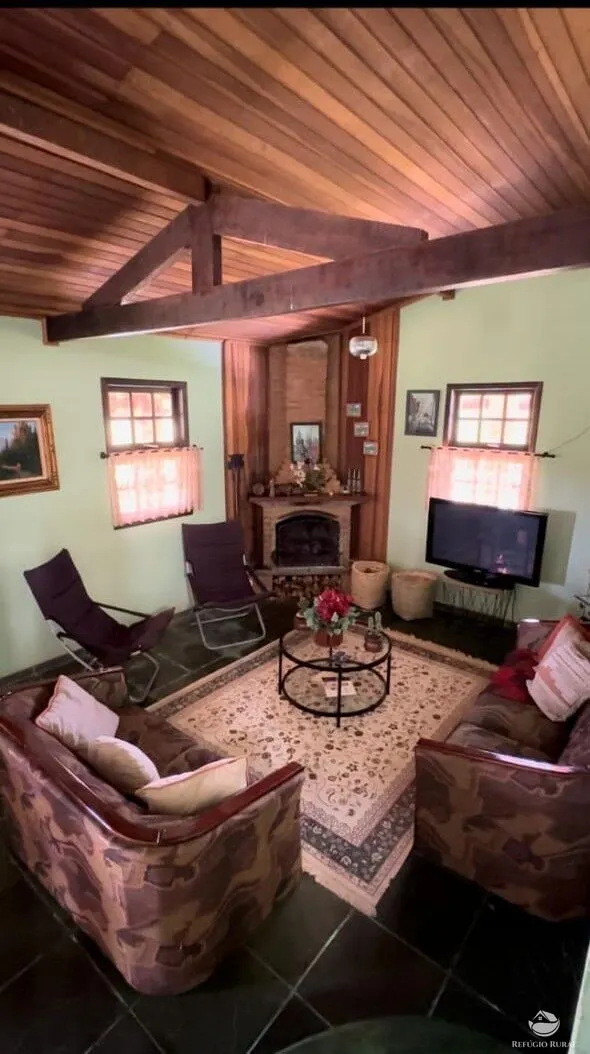 Sítio à venda de 10 ha em Gonçalves, MG, Brasil