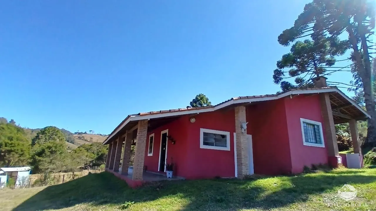 Sítio à venda de 10 ha em Gonçalves, MG, Brasil