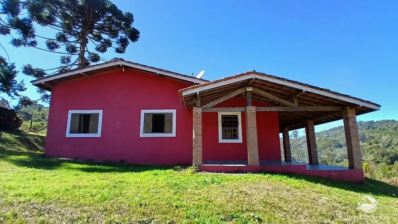 Sítio à venda de 10 ha em Gonçalves, MG, Brasil